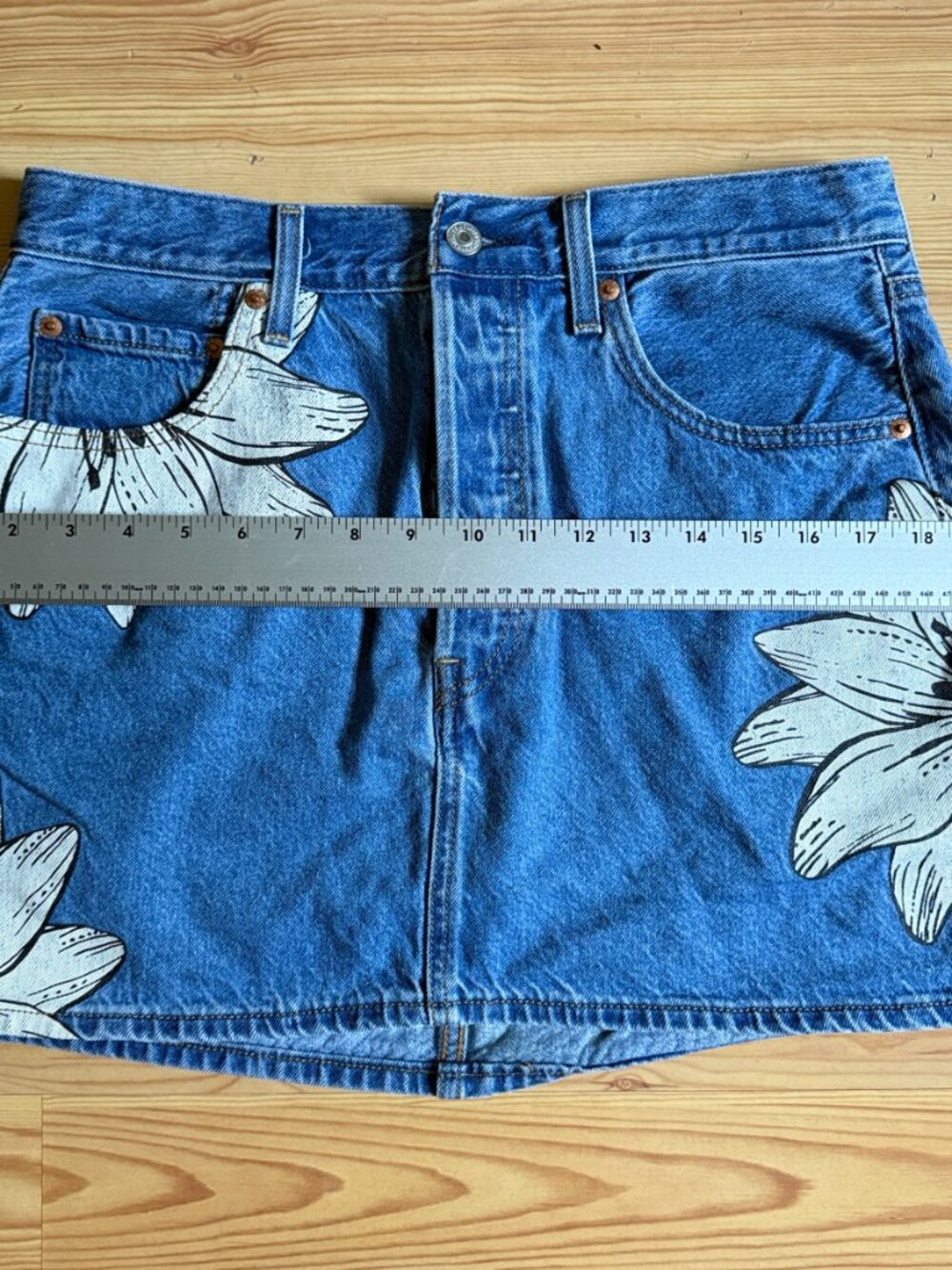 Farm Rio Lev Denim Mini  Skirt Size 31 - Picture 9 of 16